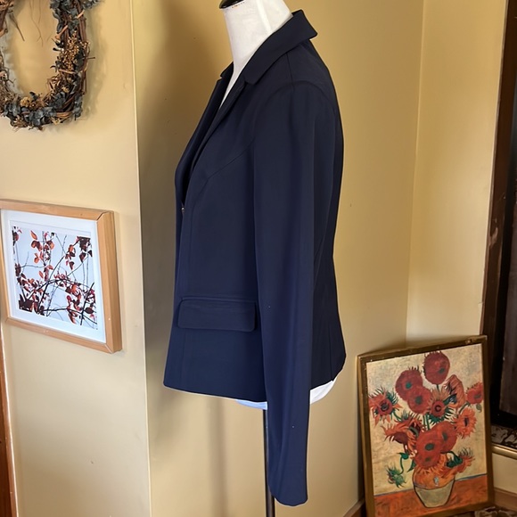 ATELIER Size 12 Navy Blue Stretch Blazer Lined
4 Gold Trimmed Buttons Career - Picture 9 of 16